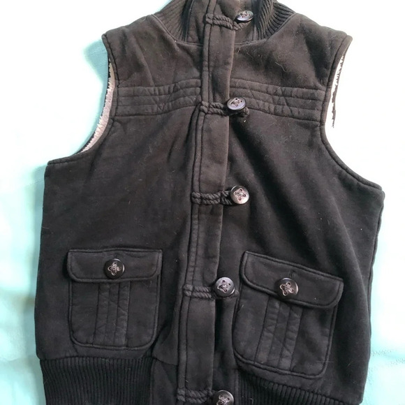 Old Navy Faux Sherpa  Lined Fabric Vest - Picture 1 of 10